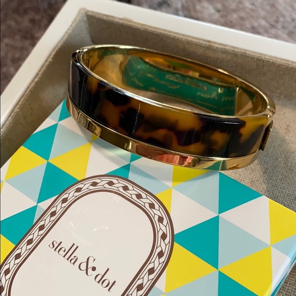 Necklace & bracelet set - Picture 2 of 3